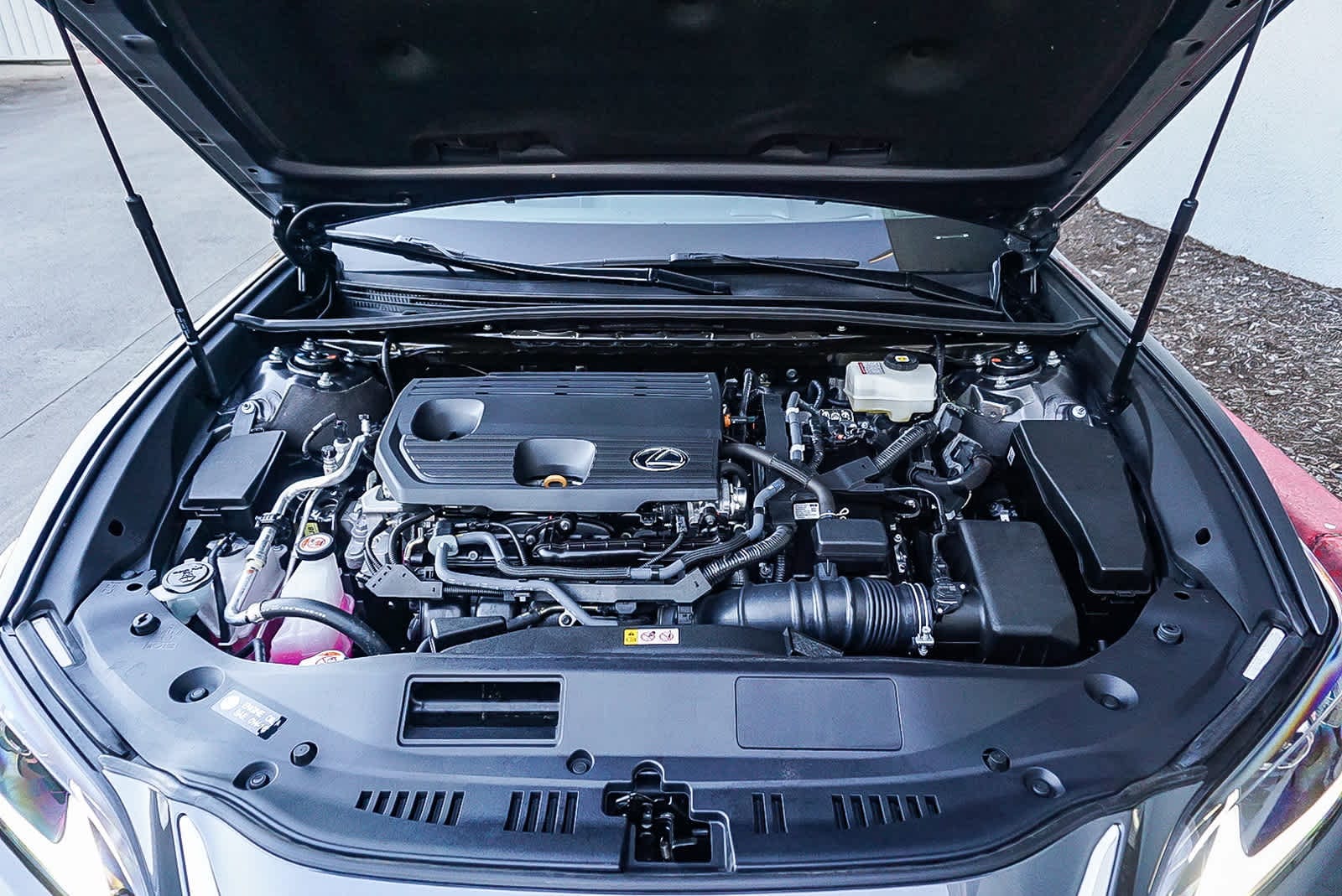 Thumbnail: 2025 Lexus ES - 29