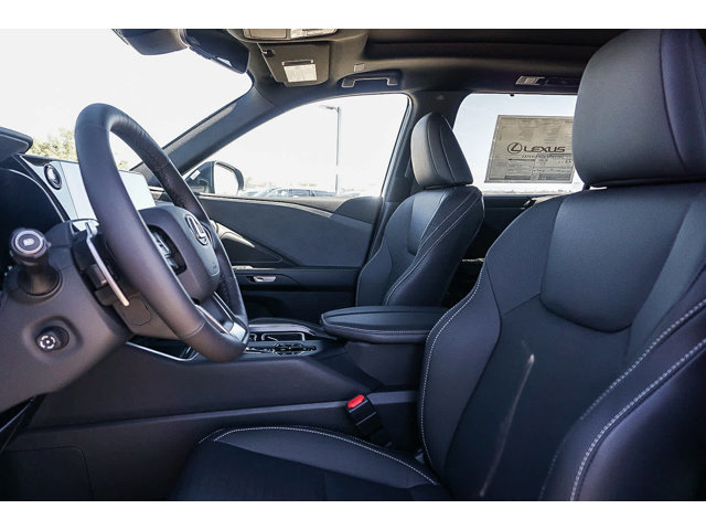 Thumbnail: 2026 Lexus TX - 18