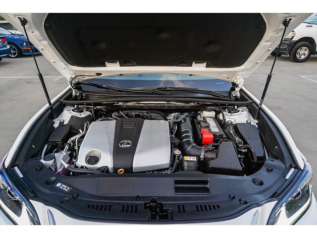 Thumbnail: 2025 Lexus ES - 26