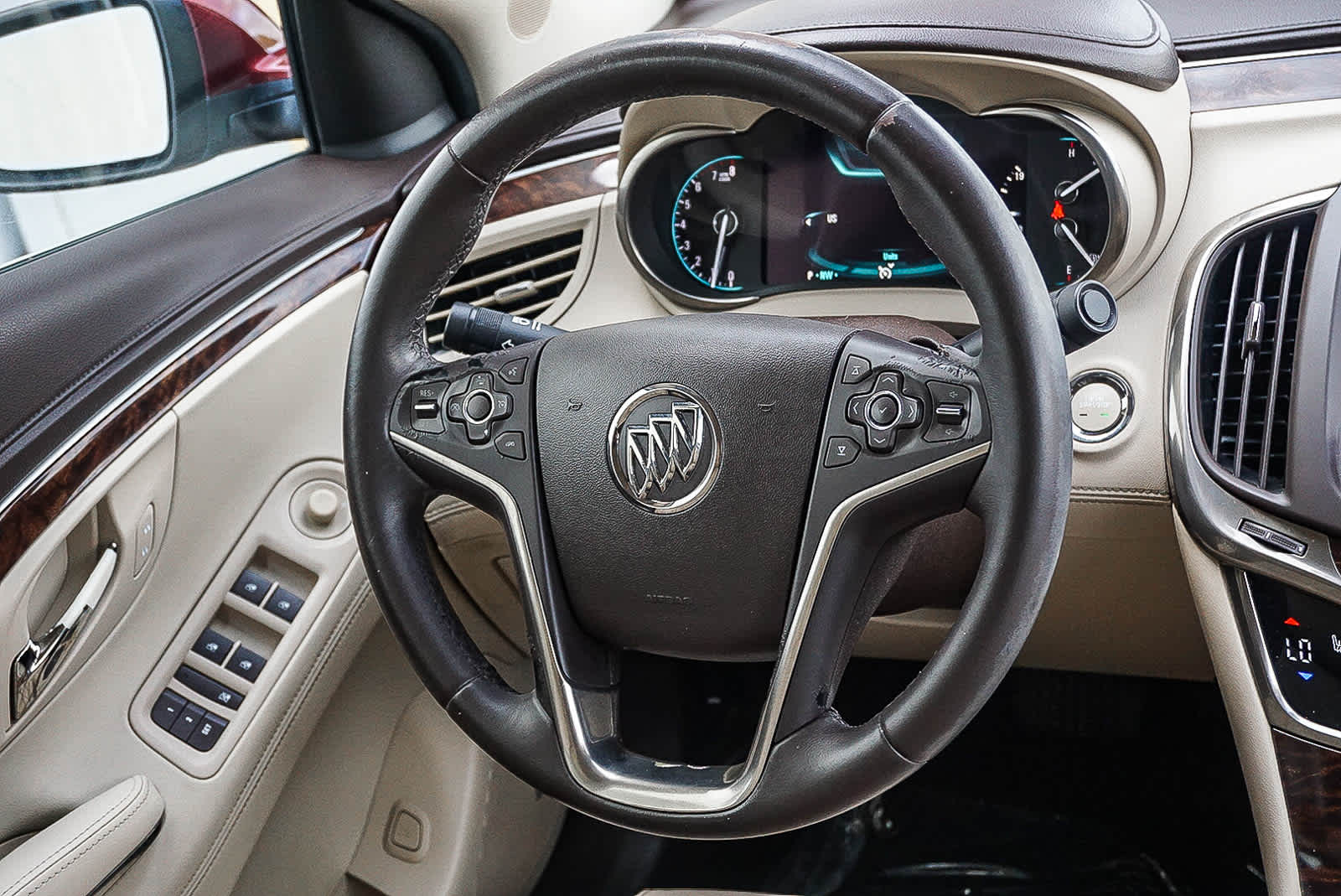 Thumbnail: 2015 Buick LaCrosse - 16