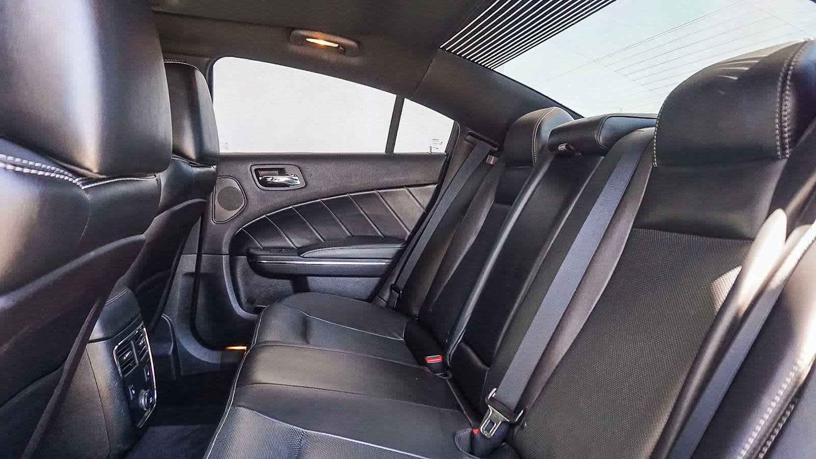 Thumbnail: 2014 Dodge Charger - 21
