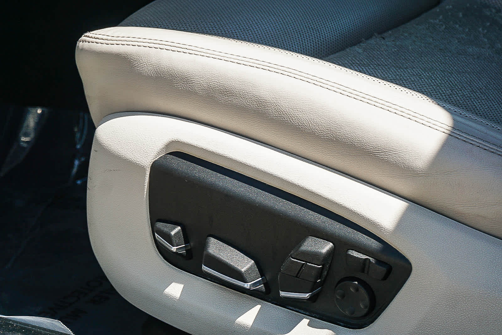 Thumbnail: 2014 BMW 5 Series - 21
