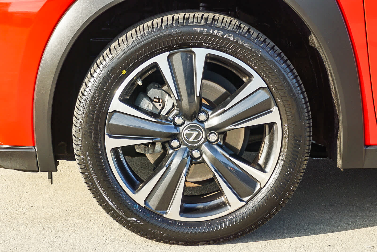 Thumbnail: 2022 Lexus UX - 9