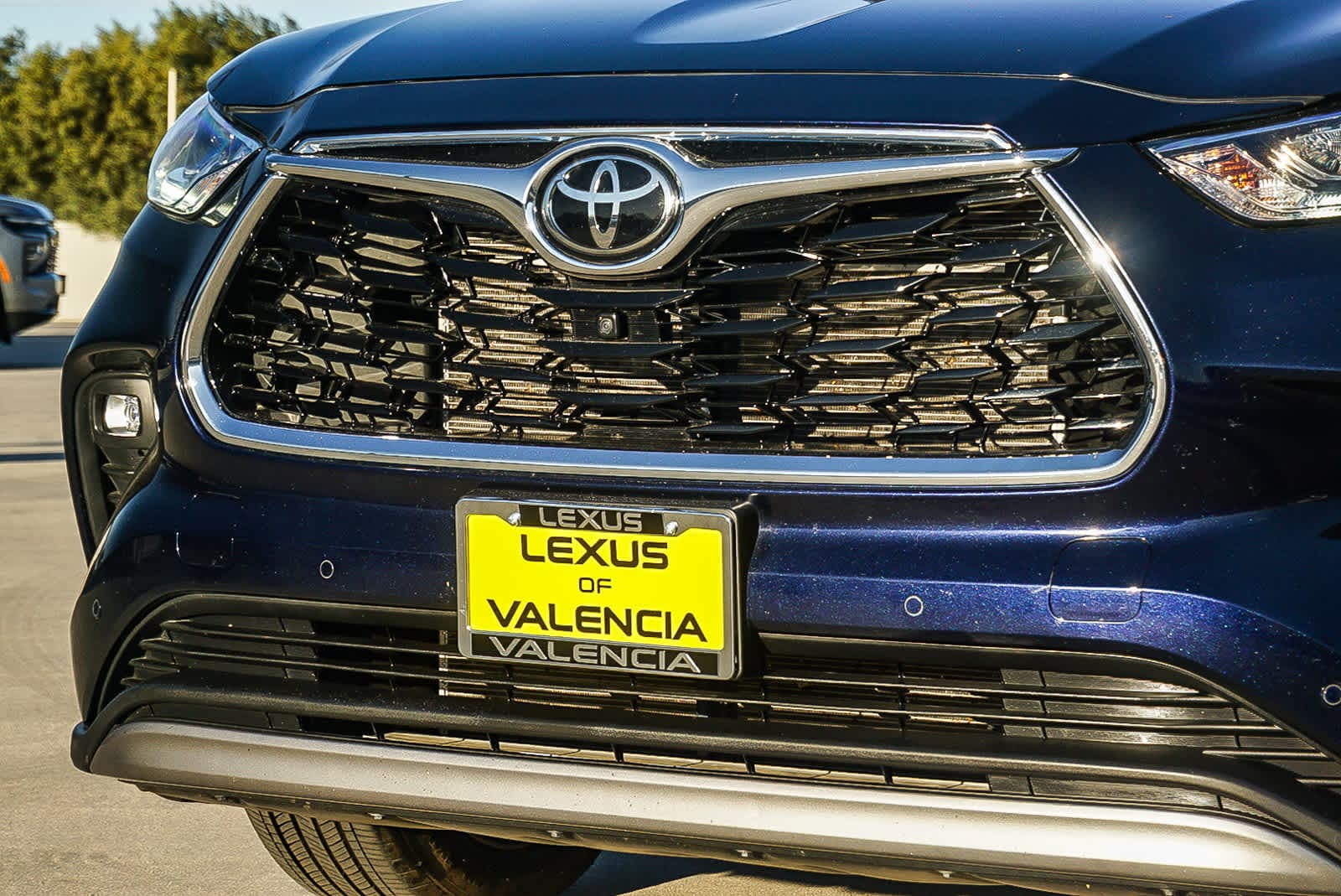 Thumbnail: 2024 Toyota Highlander - 8