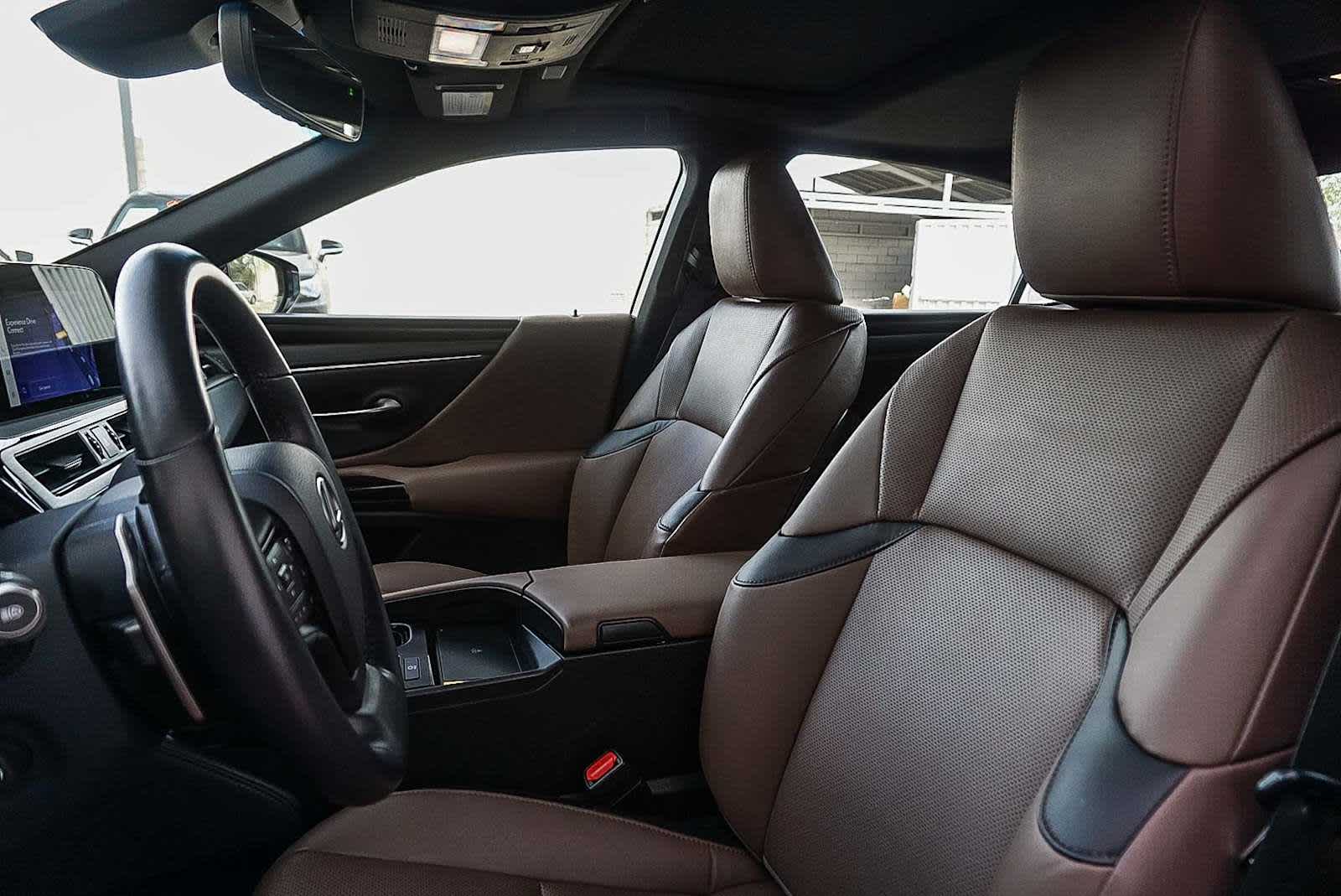 Thumbnail: 2025 Lexus ES - 18