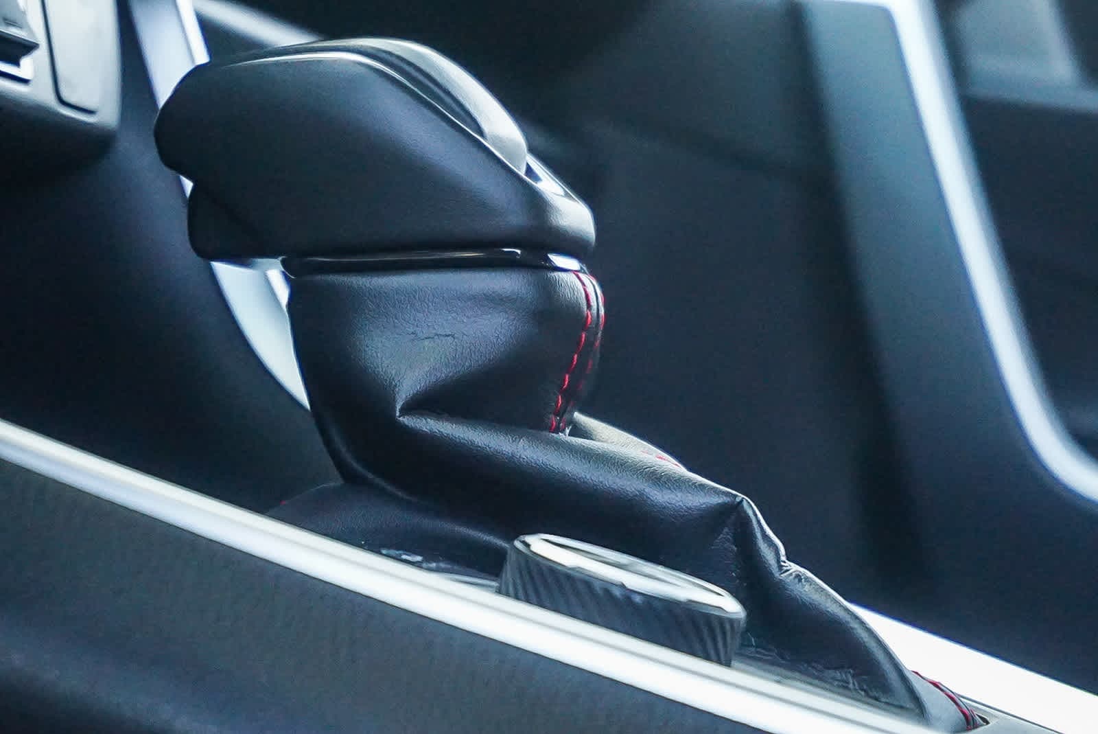 Thumbnail: 2024 Toyota RAV4 - 21