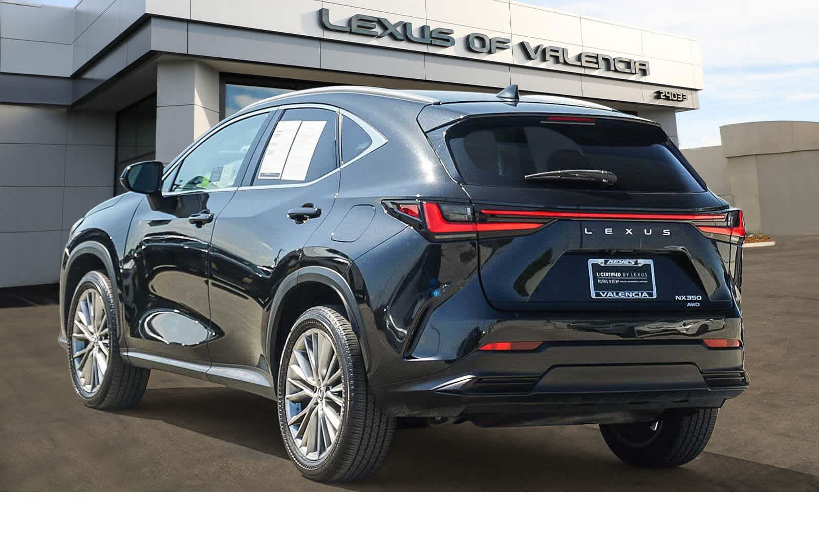 2024 Lexus NX 350 Luxury photo 2