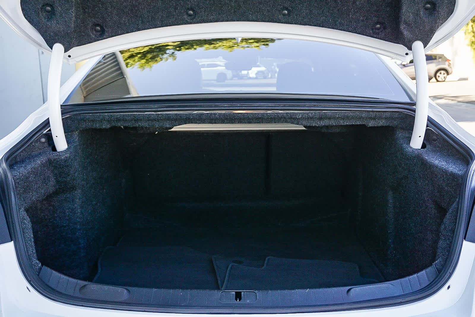 Thumbnail: 2018 Chevrolet Impala - 28