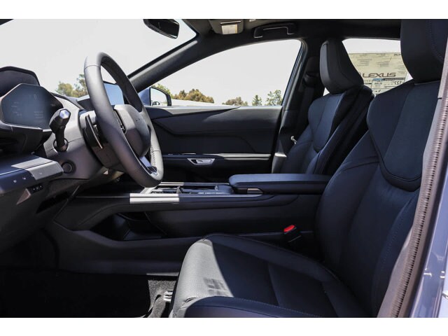 Thumbnail: 2026 Lexus ES - 18