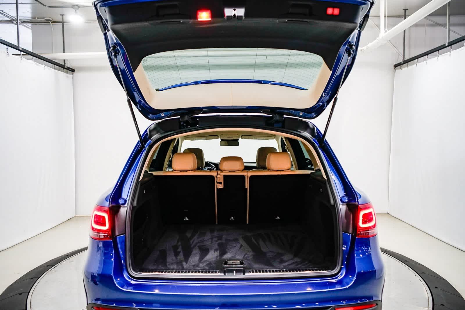 Thumbnail: 2022 Mercedes-Benz GLC - 26