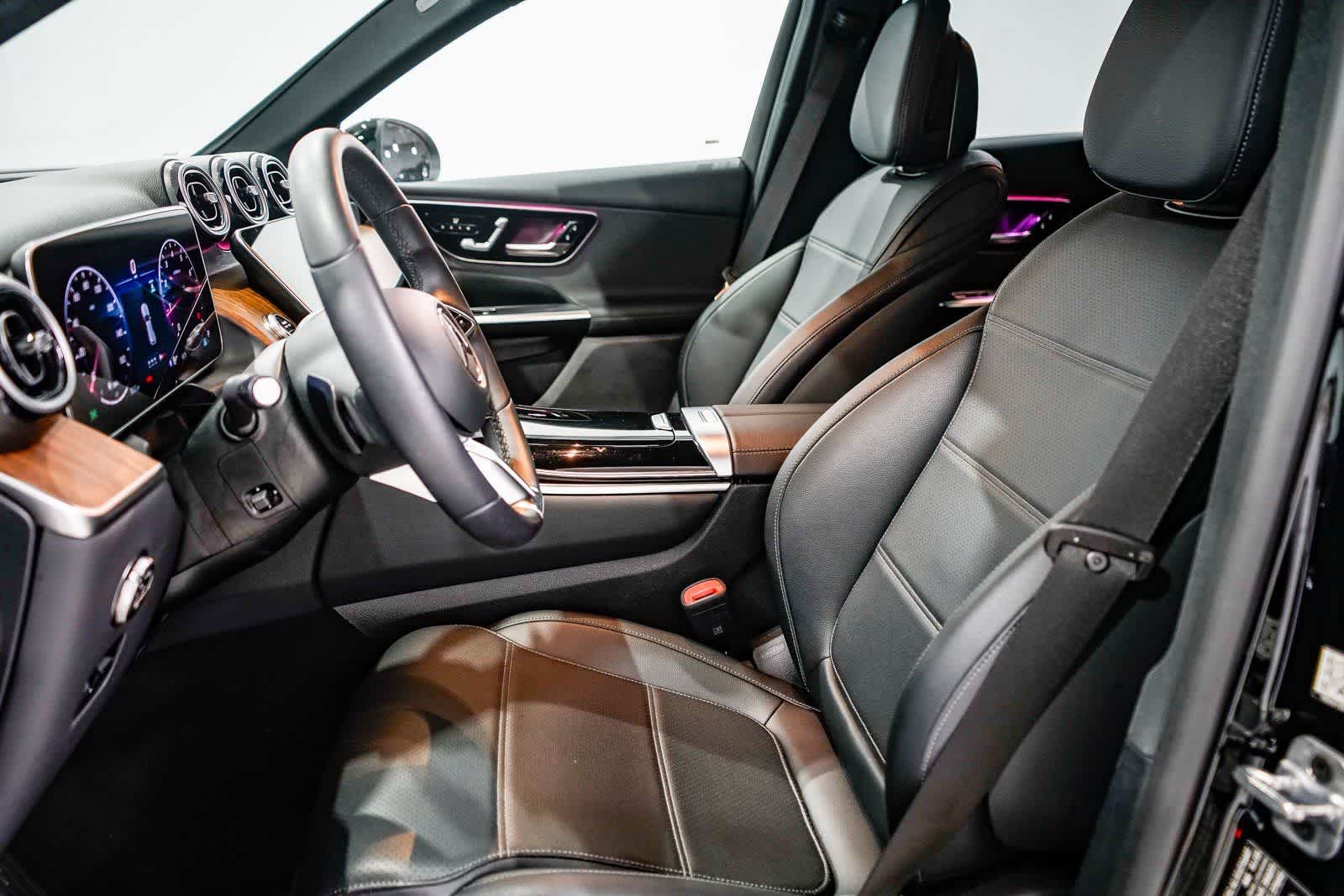 Thumbnail: 2025 Mercedes-Benz GLC - 16