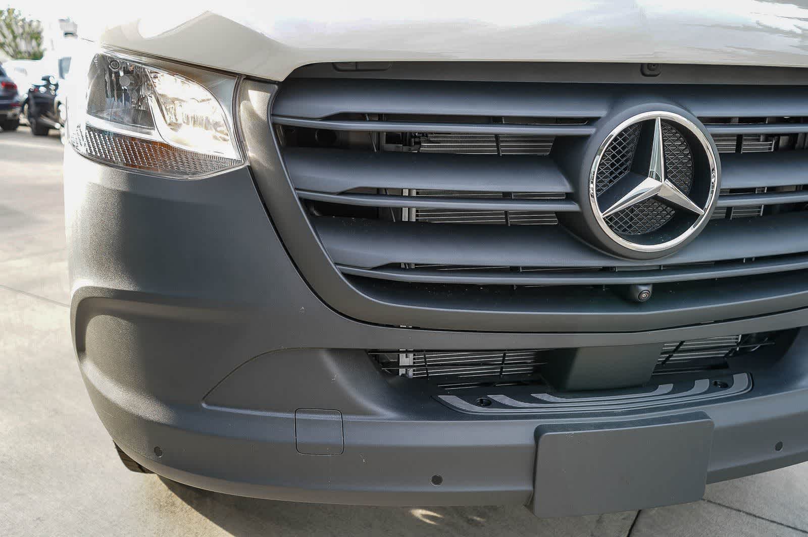 Thumbnail: 2026 Mercedes-Benz Sprinter - 11