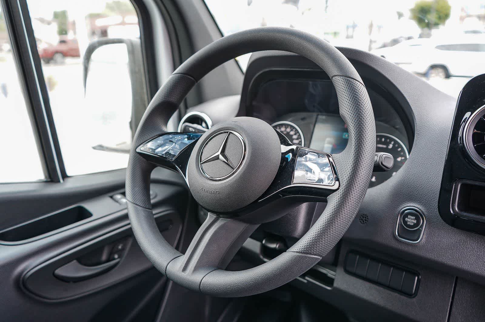 Thumbnail: 2026 Mercedes-Benz Sprinter - 15