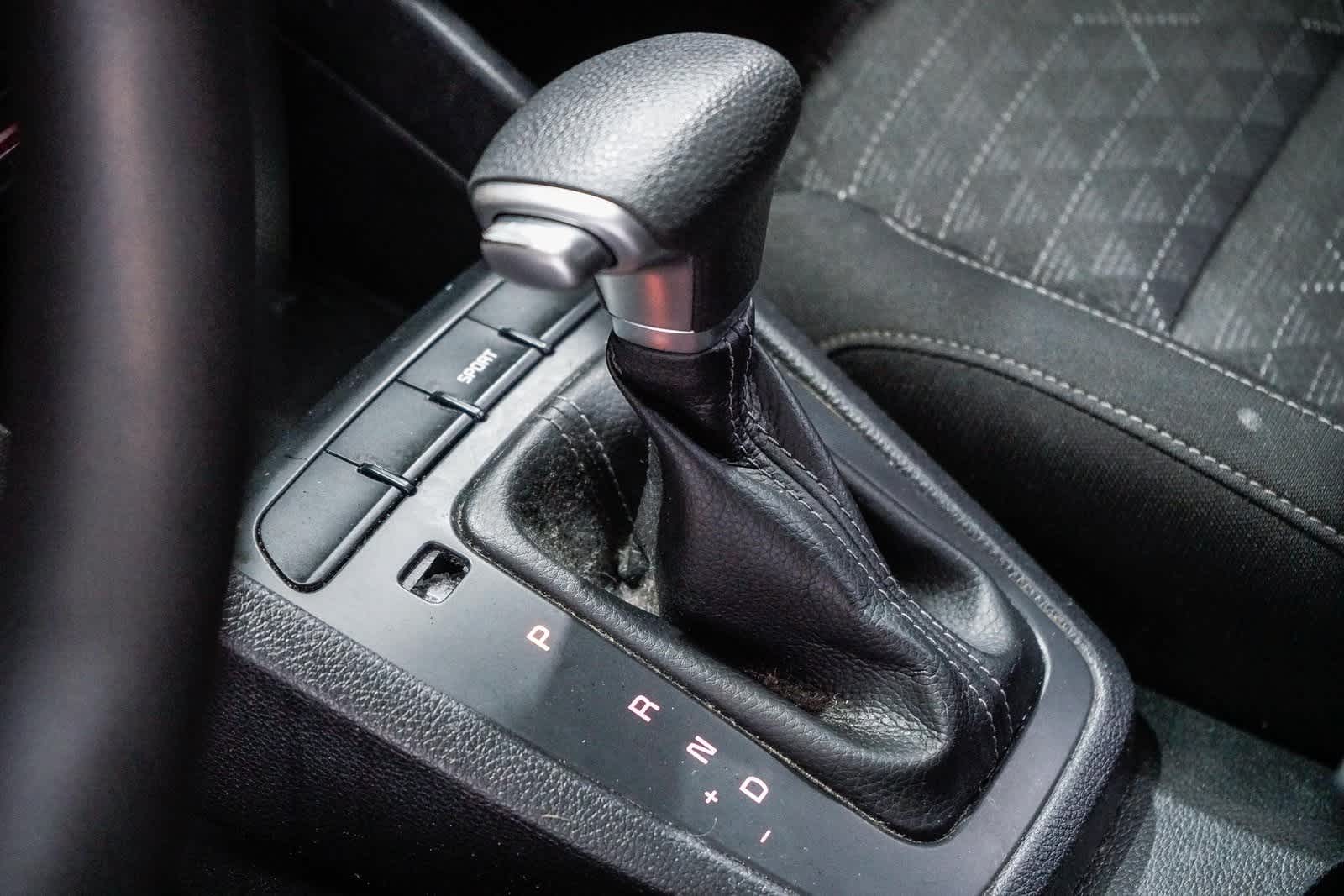 Thumbnail: 2021 Kia Rio - 20