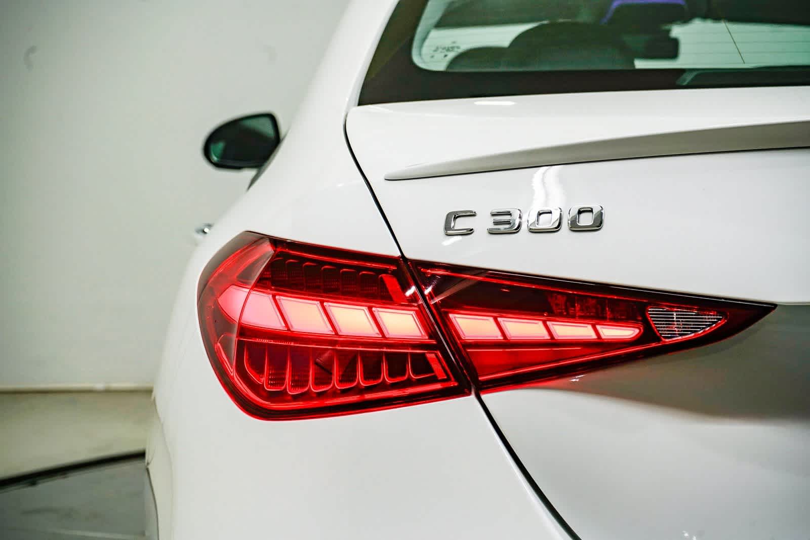 Thumbnail: 2025 Mercedes-Benz C-Class - 9