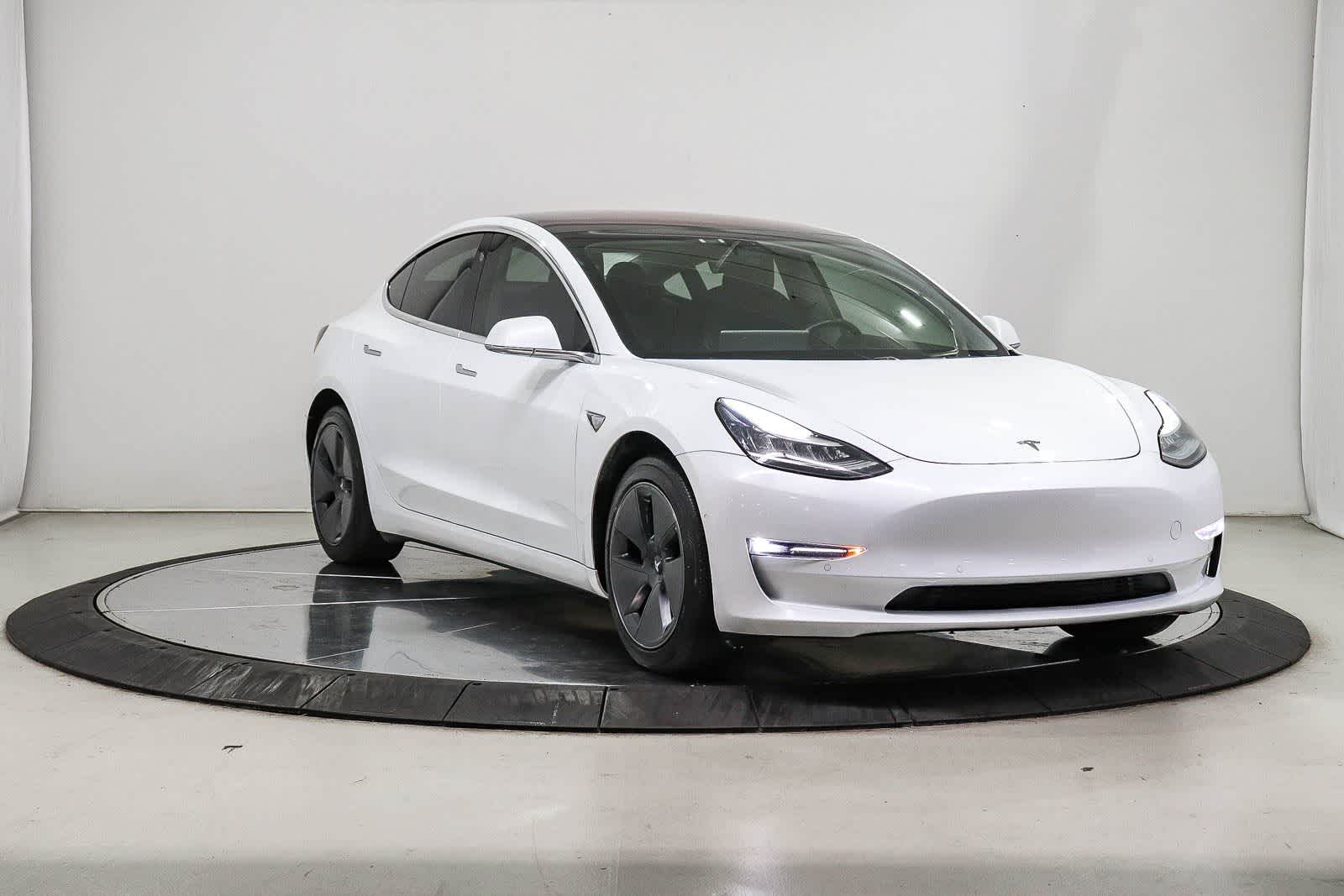 Thumbnail: 2018 Tesla Model 3 - 5