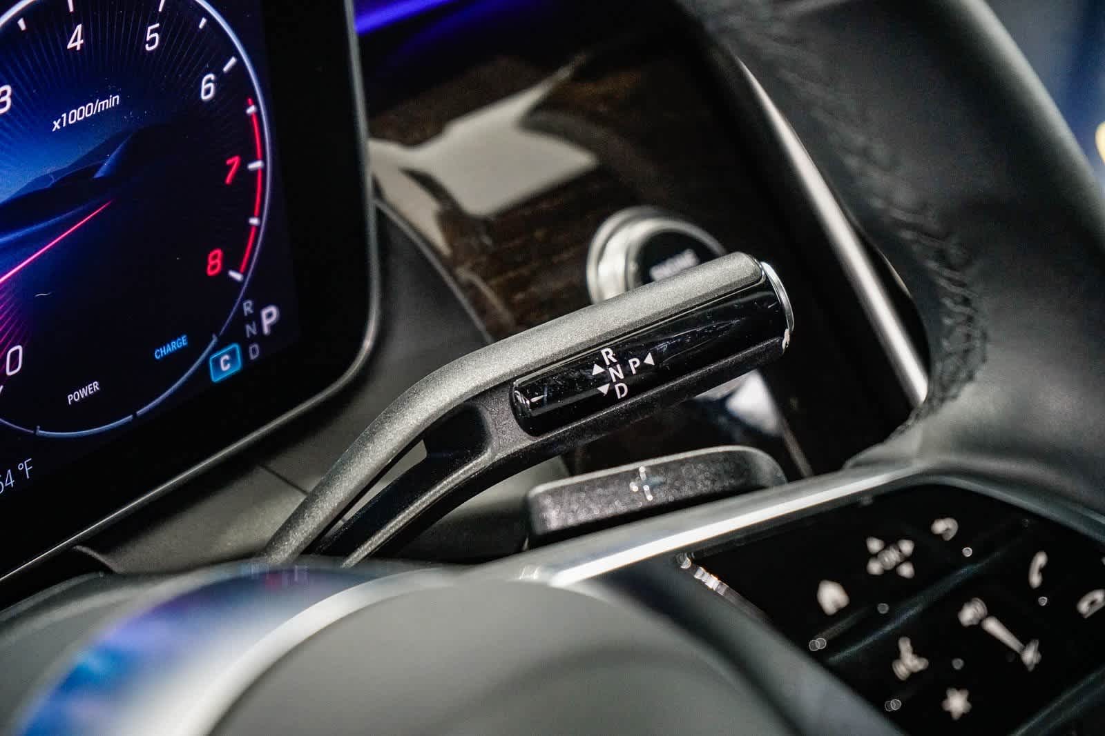 Thumbnail: 2025 Mercedes-Benz GLC - 21