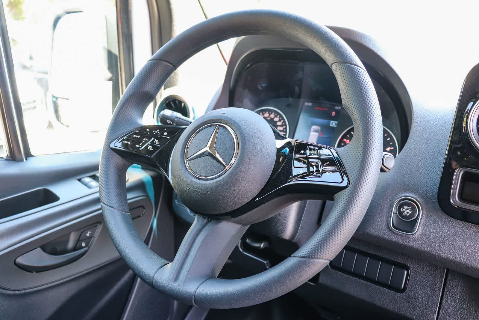 Thumbnail: 2026 Mercedes-Benz Sprinter - 17