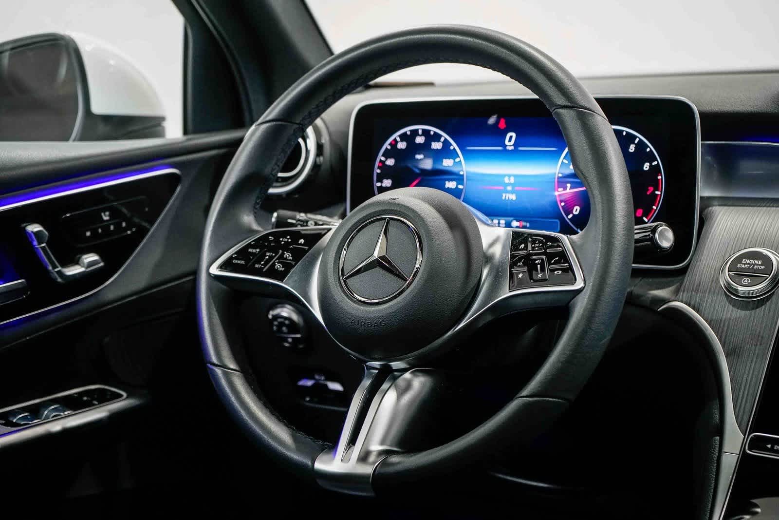 Thumbnail: 2025 Mercedes-Benz GLC - 15