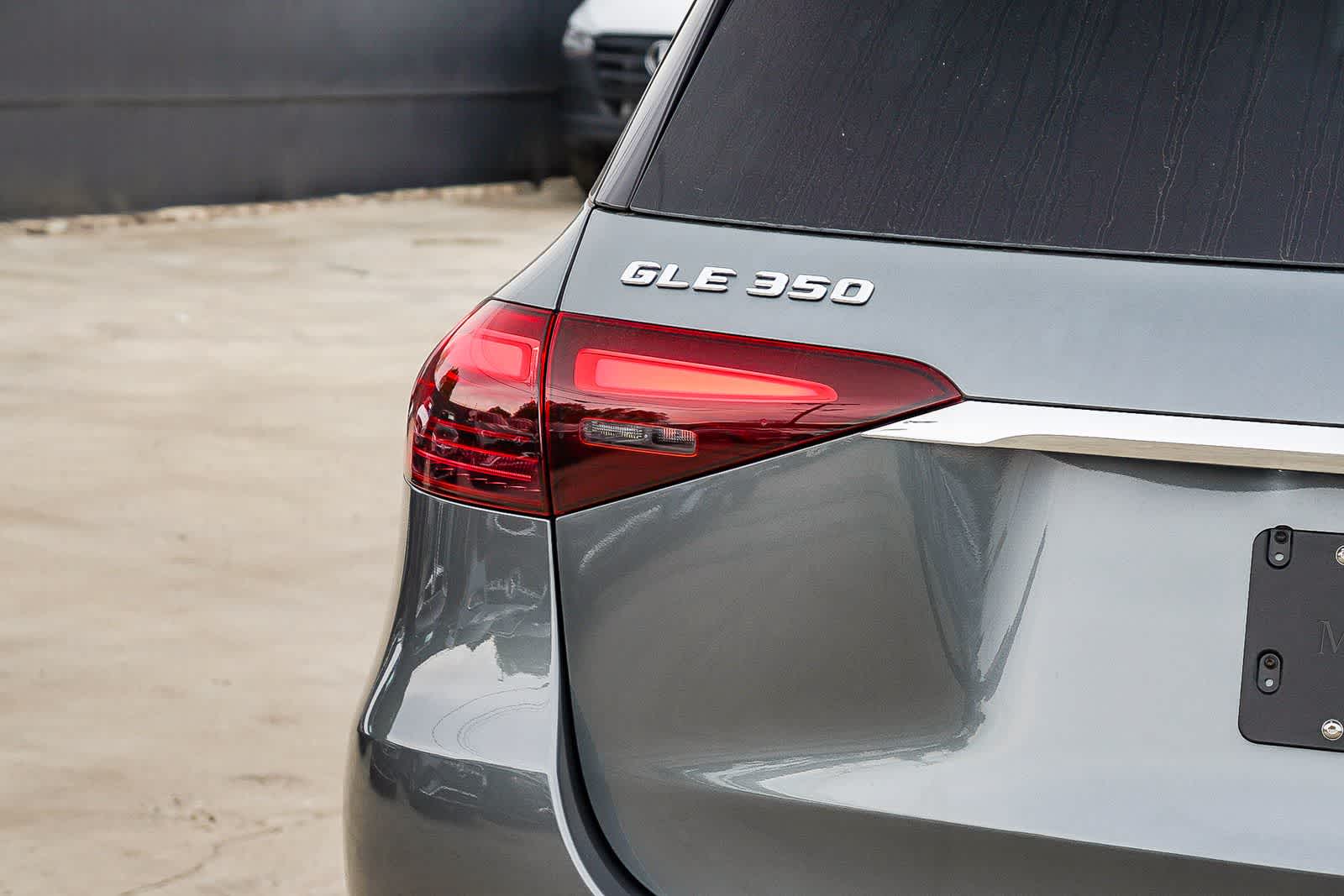 Thumbnail: 2026 Mercedes-Benz GLE - 7