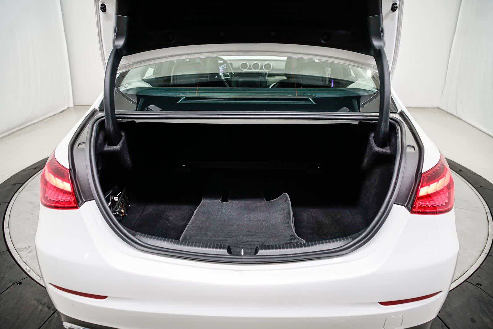 Thumbnail: 2023 Mercedes-Benz C-Class - 27