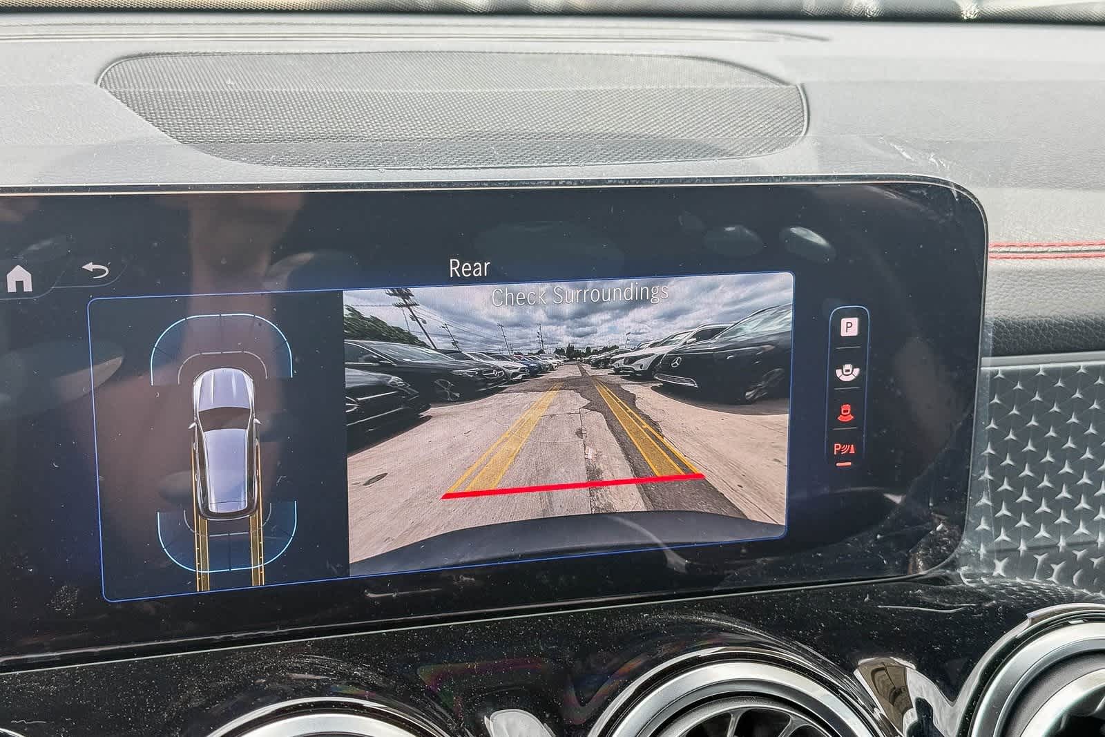 Thumbnail: 2024 Mercedes-Benz EQB - 26