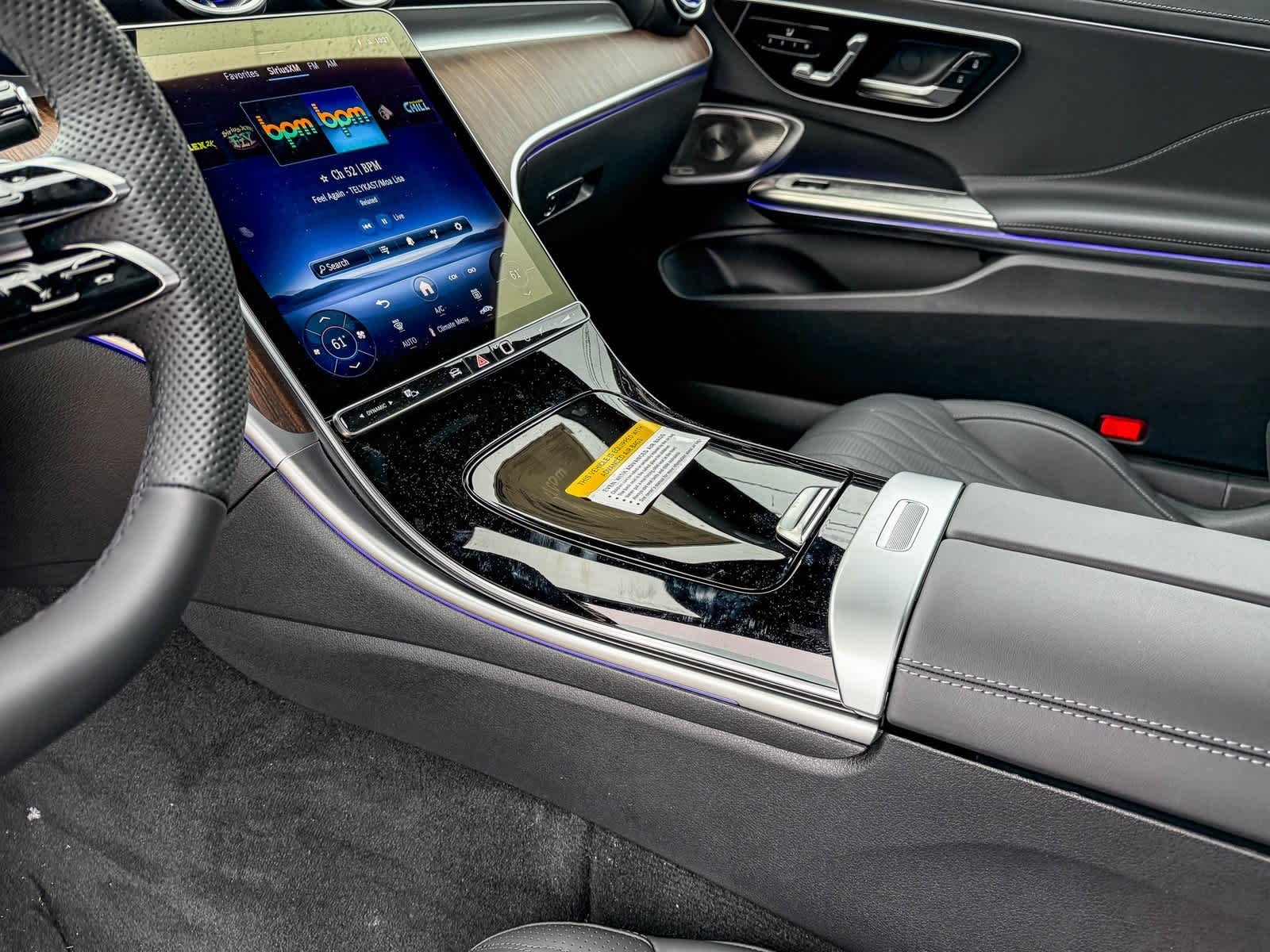 Thumbnail: 2025 Mercedes-Benz CLE - 21