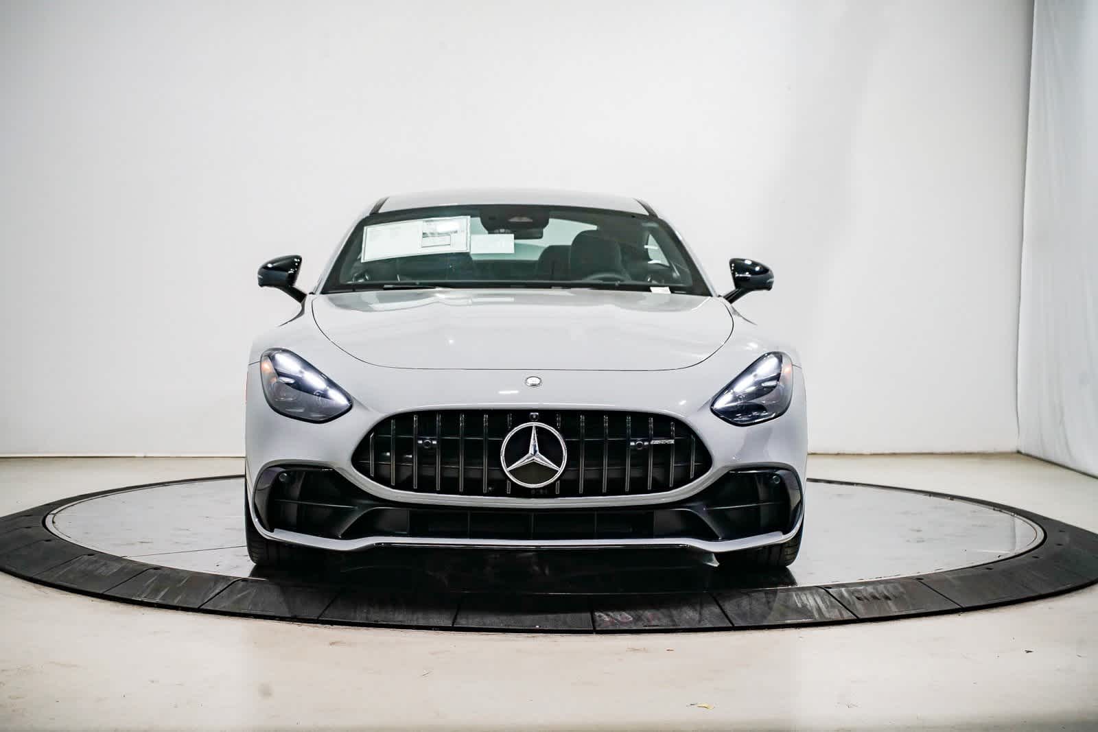 Thumbnail: 2025 Mercedes-Benz AMG GT - 6