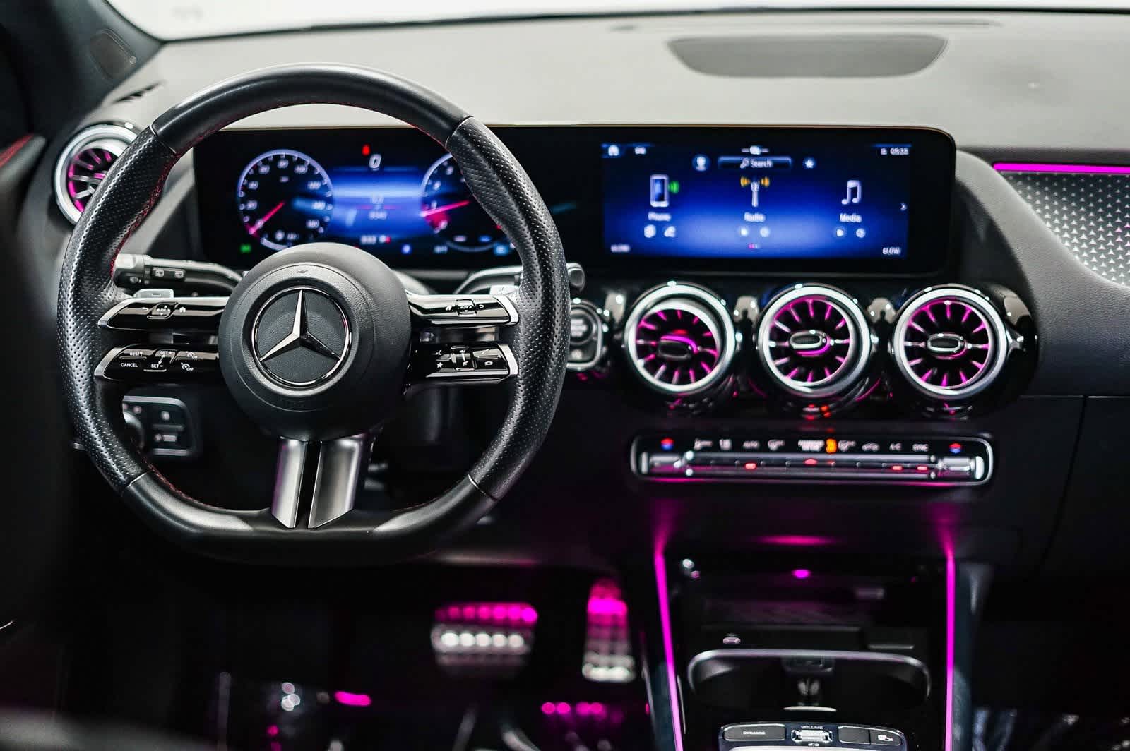 Thumbnail: 2025 Mercedes-Benz GLA - 11