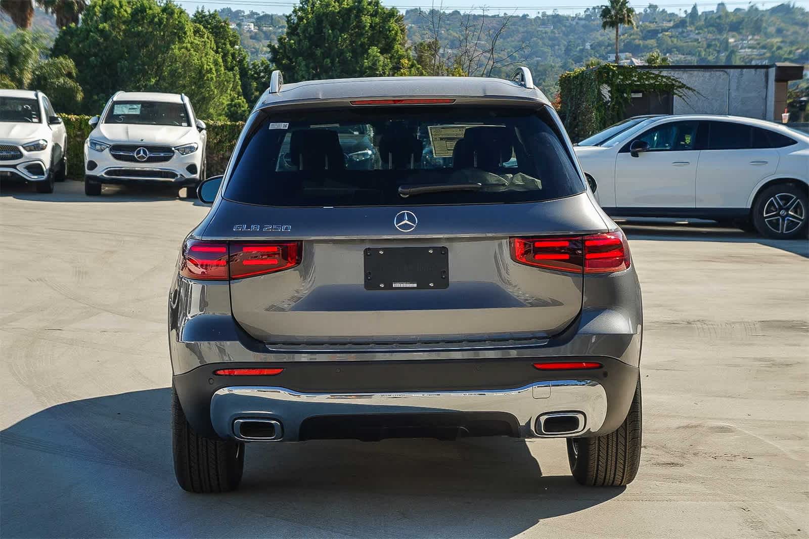 Thumbnail: 2026 Mercedes-Benz GLB - 5