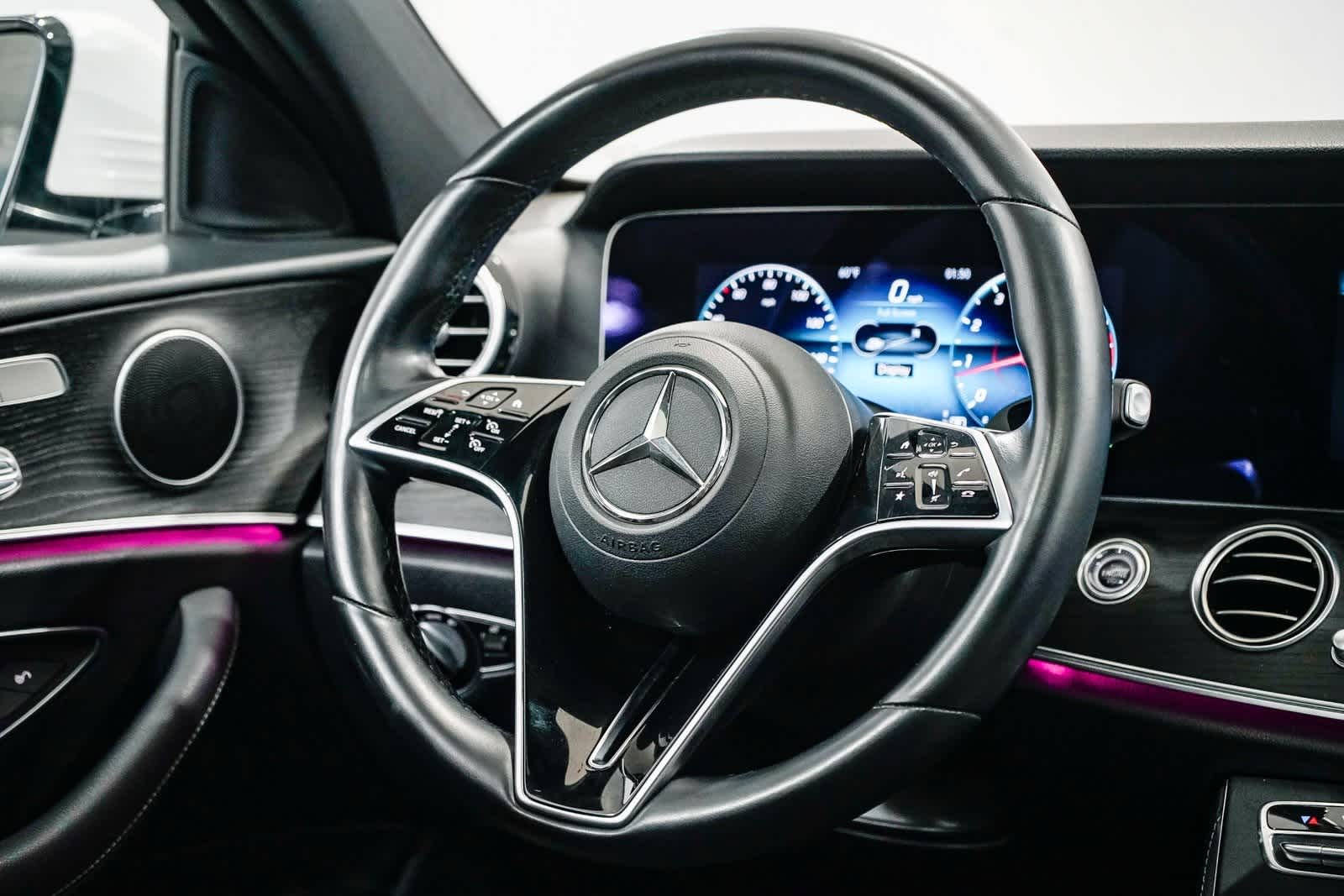 Thumbnail: 2022 Mercedes-Benz E-Class - 15