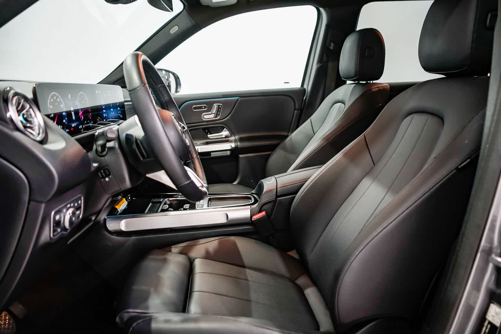 Thumbnail: 2026 Mercedes-Benz GLB - 17