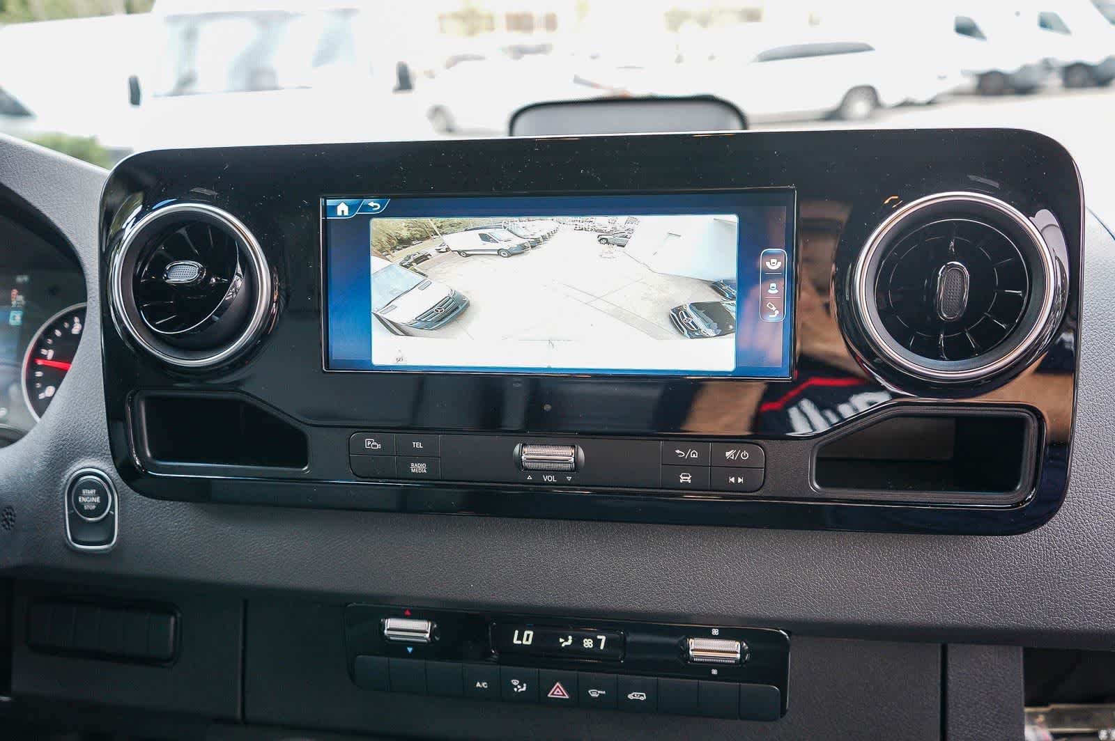 Thumbnail: 2026 Mercedes-Benz Sprinter - 17