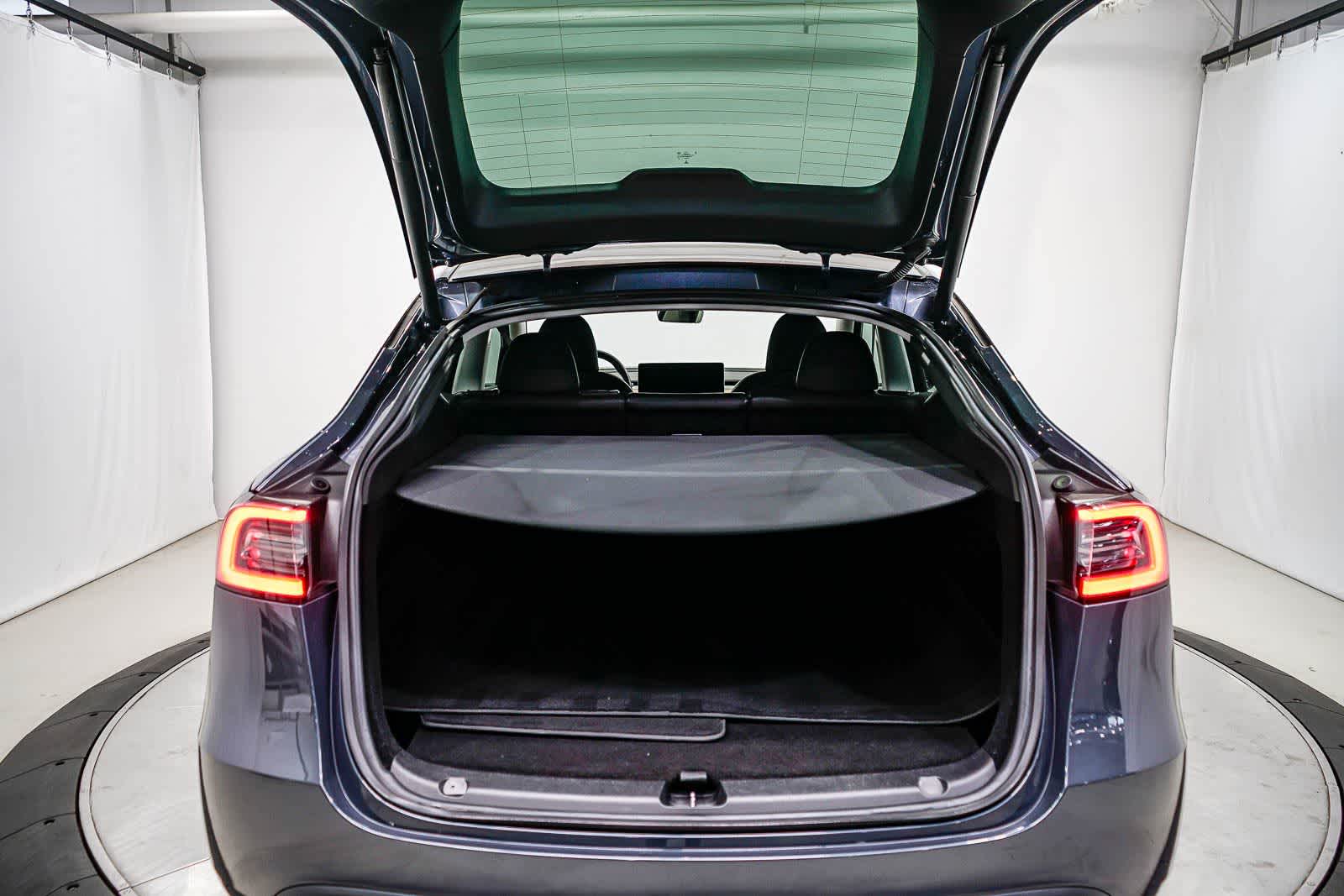 Thumbnail: 2023 Tesla Model Y - 26