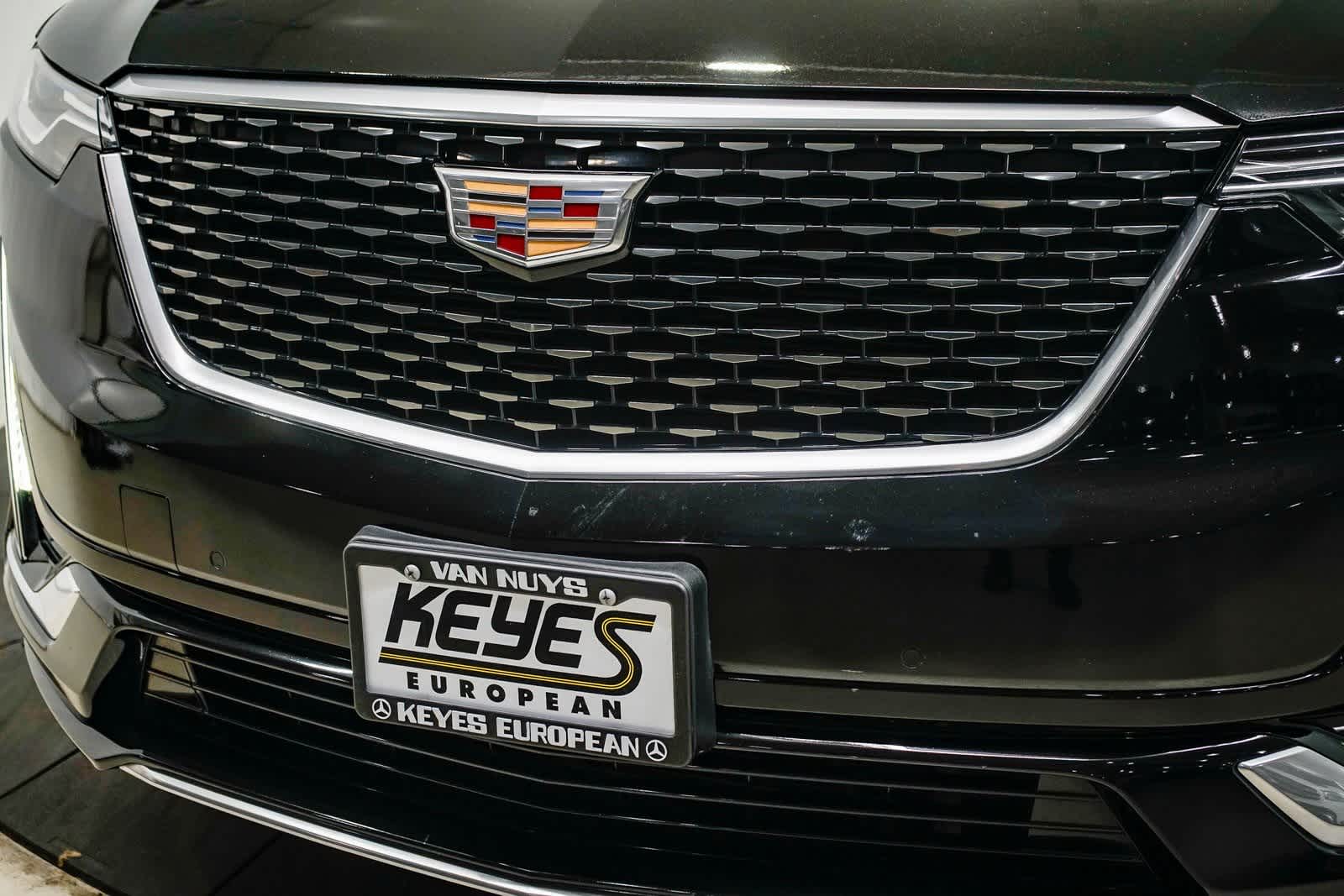 Thumbnail: 2023 Cadillac XT6 - 9