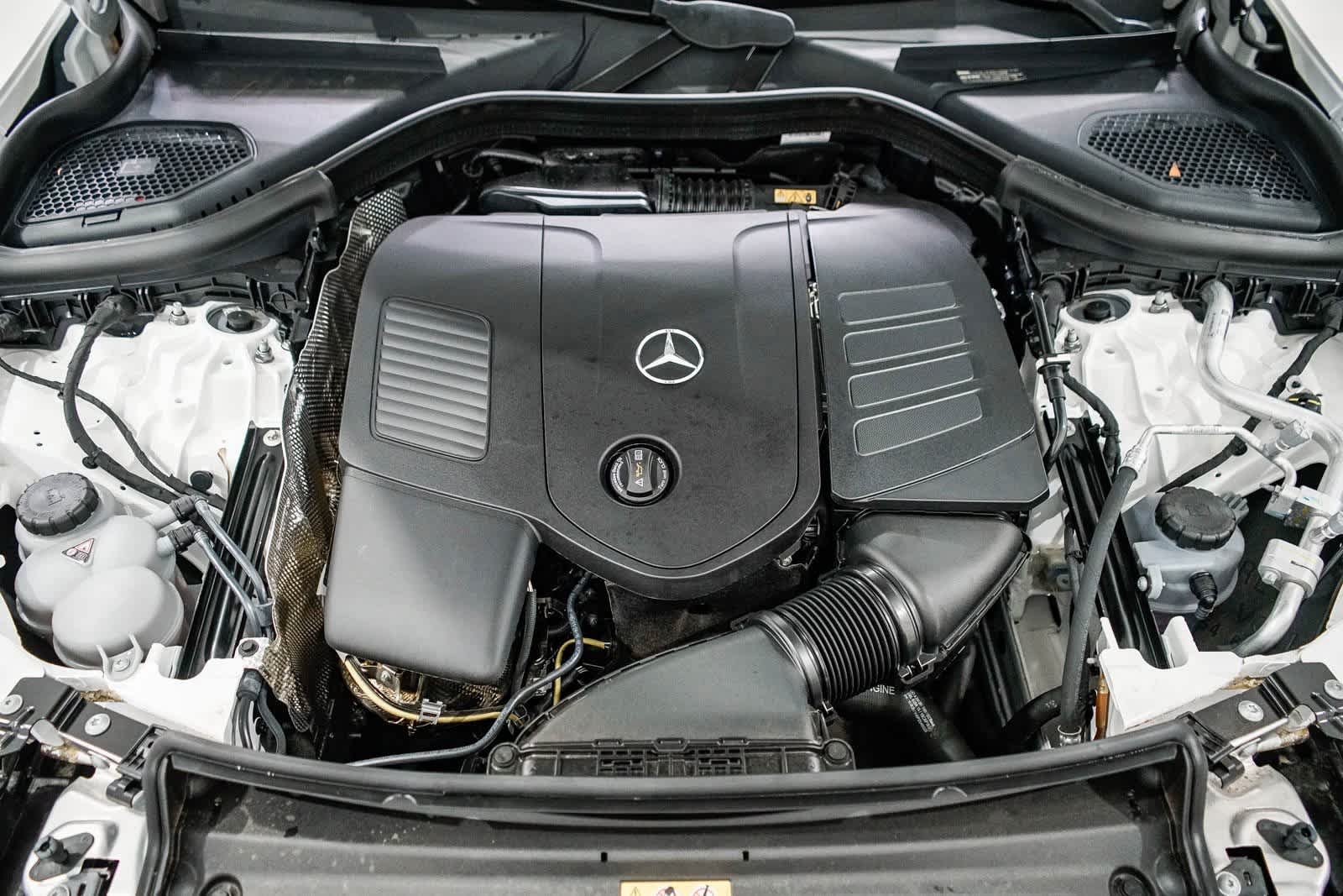 Thumbnail: 2025 Mercedes-Benz GLC - 28