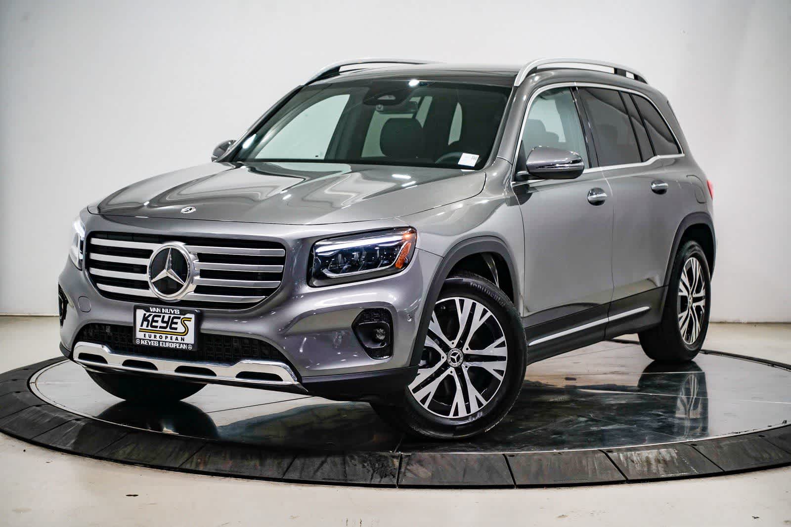 Thumbnail: 2026 Mercedes-Benz GLB - 1