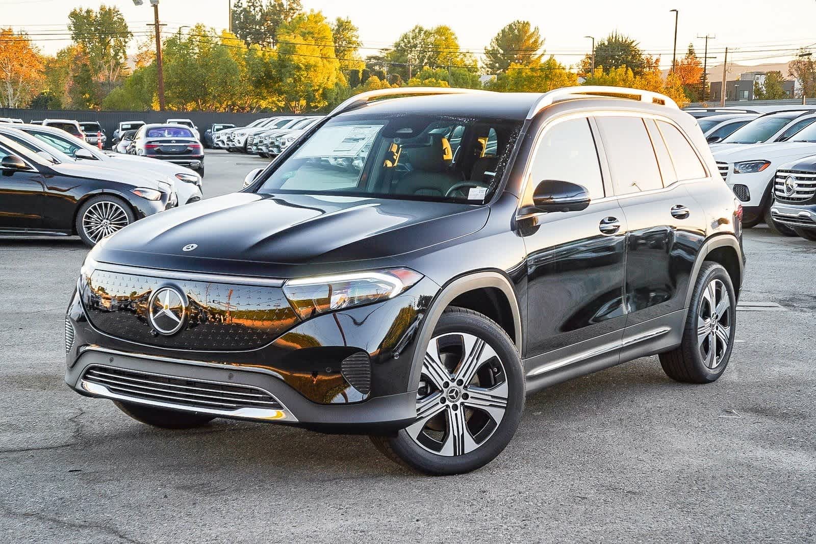 2025 Mercedes-Benz EQB 300 -
                  Van Nuys, CA