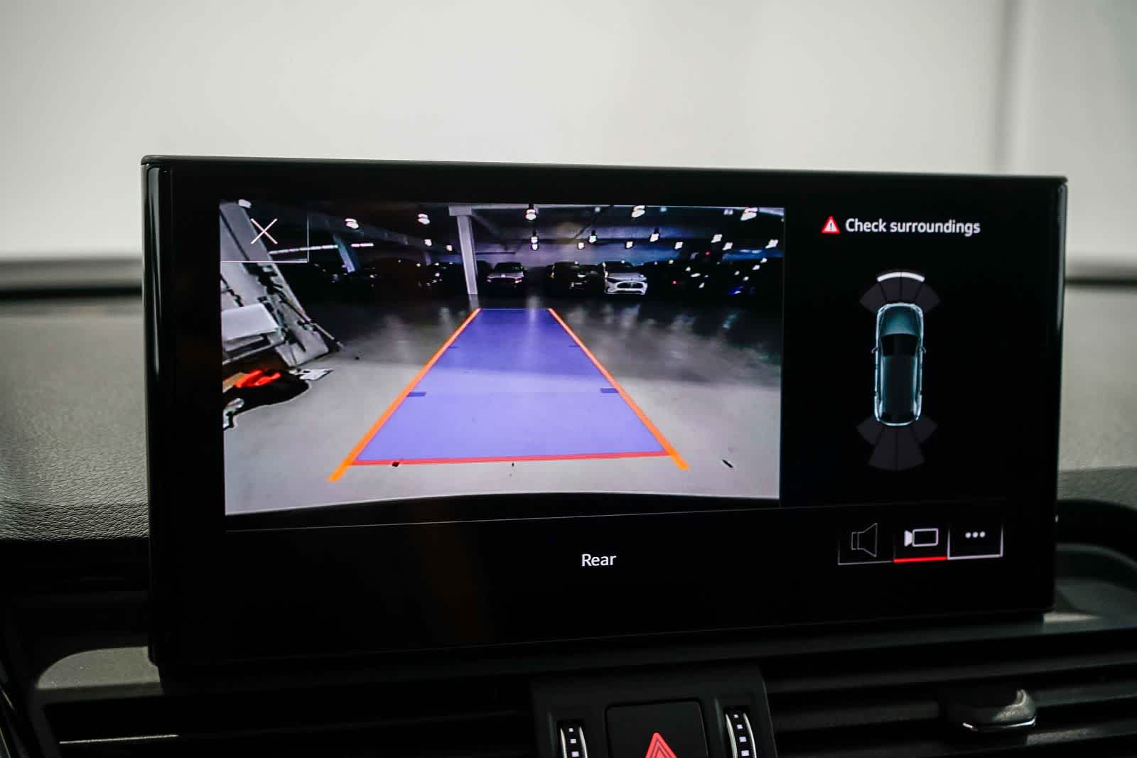 Thumbnail: 2023 Audi Q5 - 23