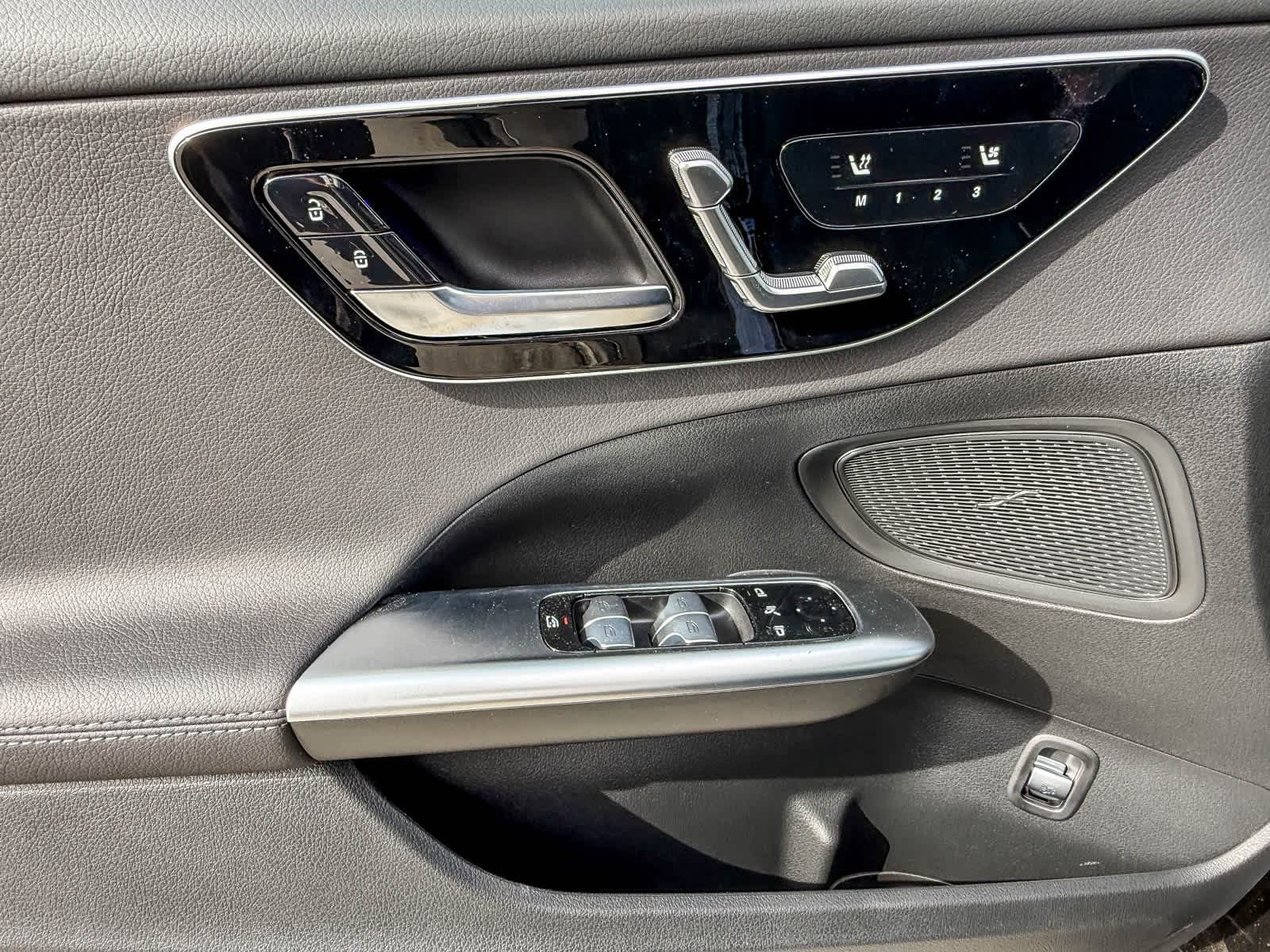 Thumbnail: 2025 Mercedes-Benz C-Class - 22