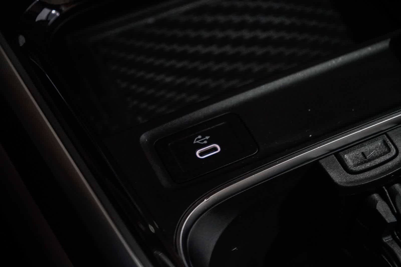 Thumbnail: 2026 Mercedes-Benz GLB - 22