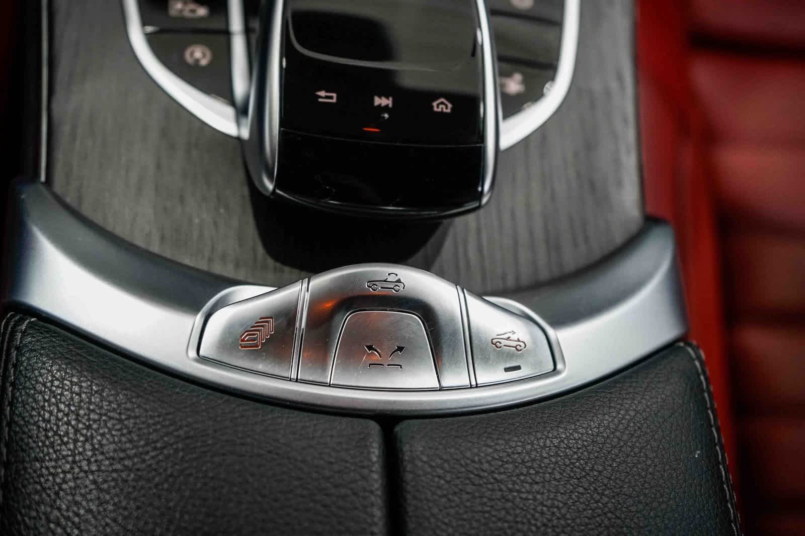 Thumbnail: 2023 Mercedes-Benz C-Class - 22