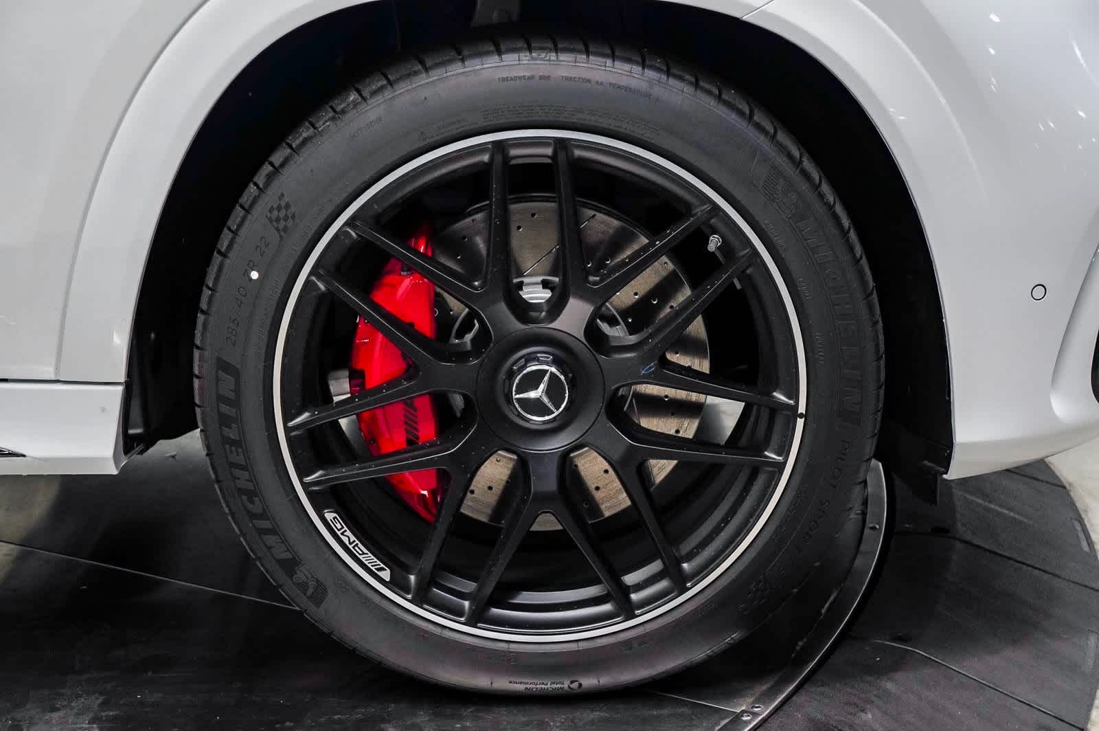 Thumbnail: 2025 Mercedes-Benz GLE - 9