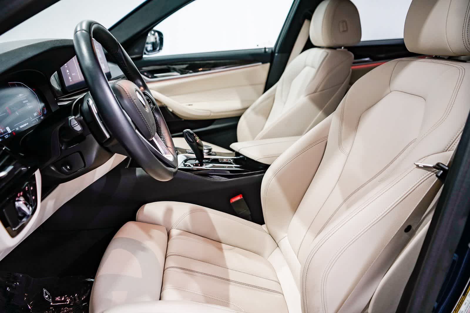 Thumbnail: 2023 BMW 5 Series - 17