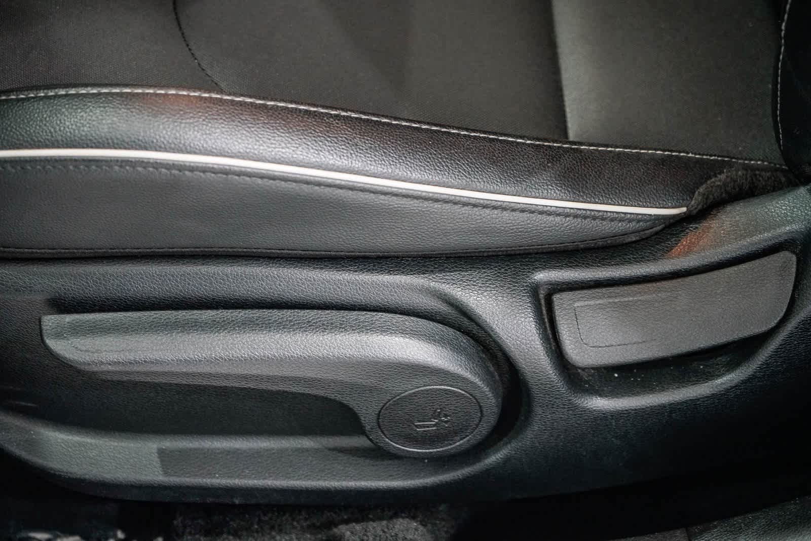 Thumbnail: 2024 Kia Forte - 19