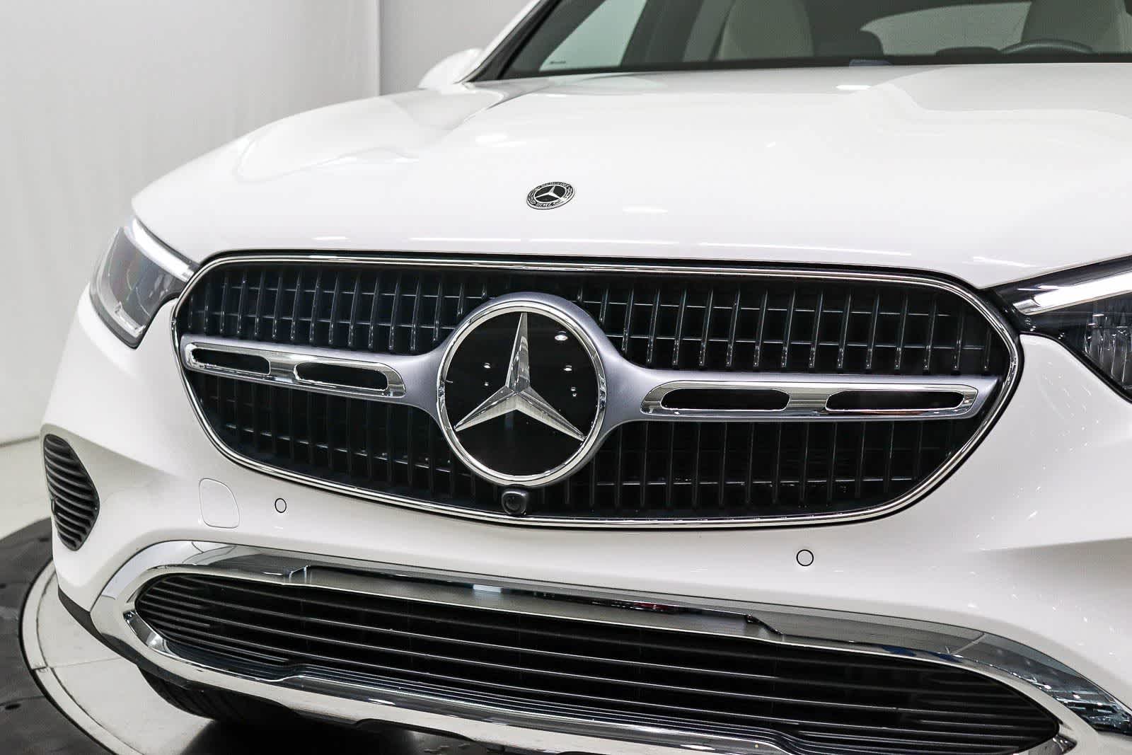 Thumbnail: 2025 Mercedes-Benz GLC - 7