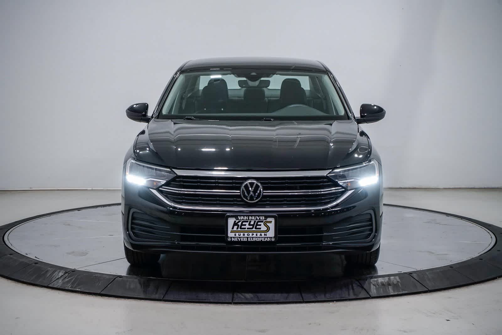 Thumbnail: 2022 Volkswagen Jetta - 6
