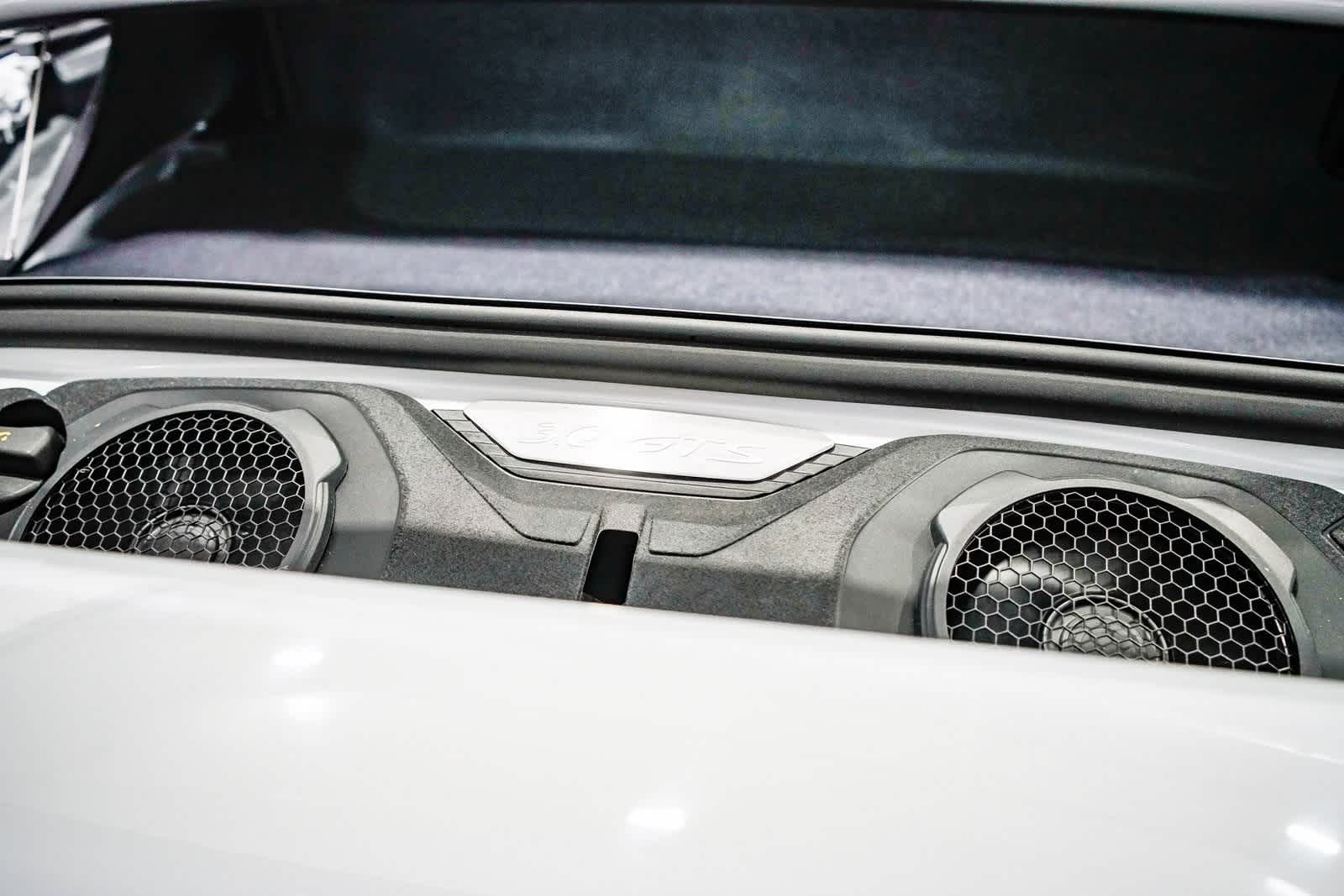 Thumbnail: 2022 Porsche 911 - 31