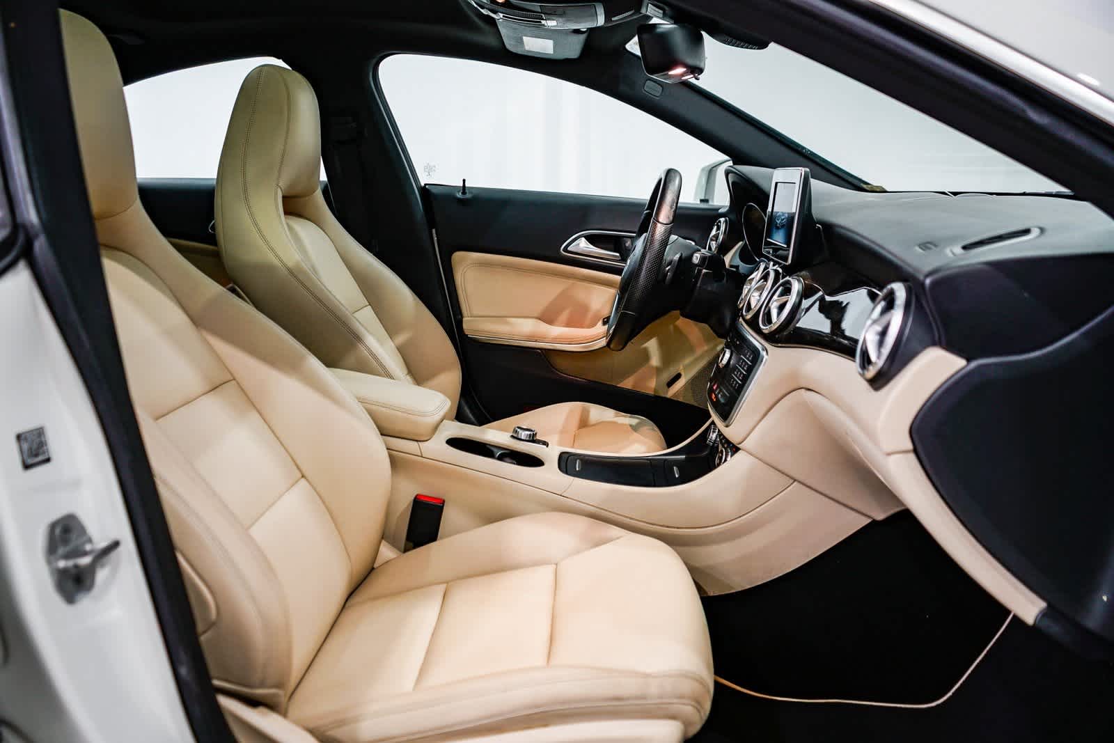 2015 Mercedes-Benz CLA 250 16