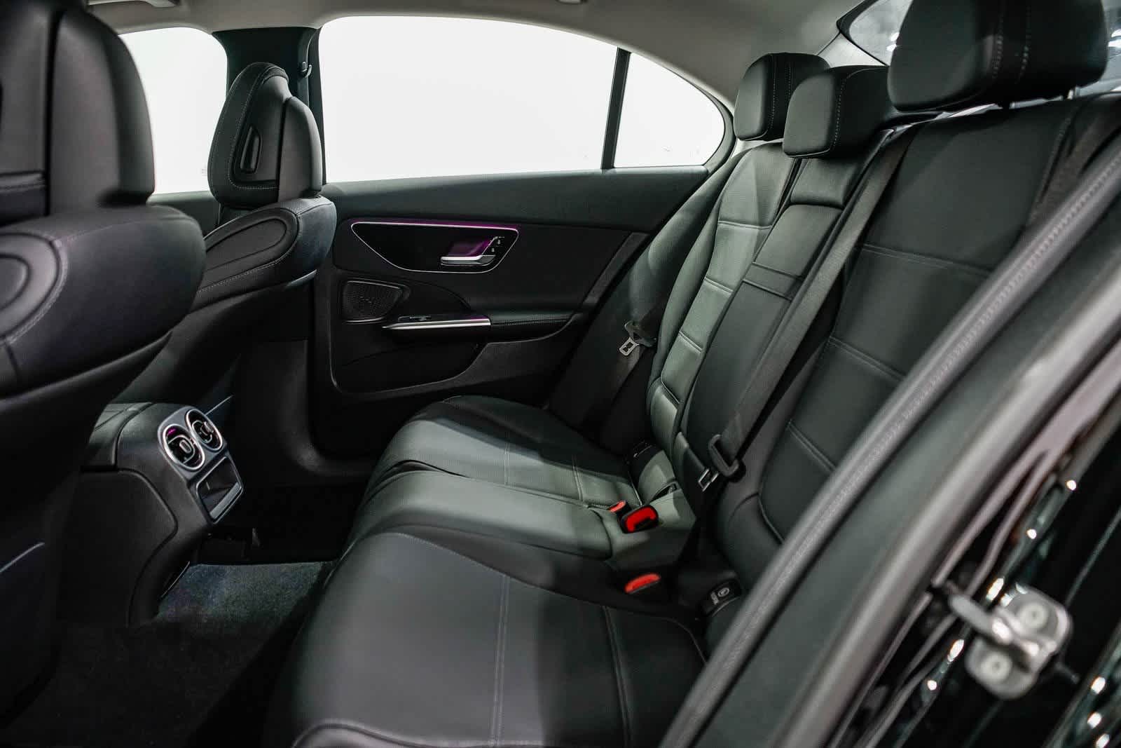 Thumbnail: 2025 Mercedes-Benz C-Class - 18